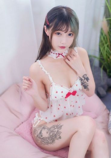 攻被日穴被掰腿哭腔